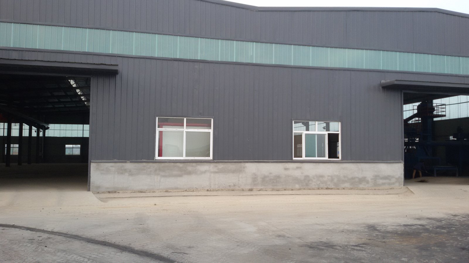 XA-CAST ductile iron manhole cover factory
